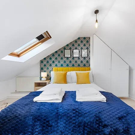 Central & Modern 1 Bed Apartment - 3Min To Train Station & Sleeps 4 - The Holloway Suite